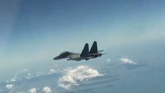 24小时热点舆情分析：视频：东部战区出动上百架多型战机